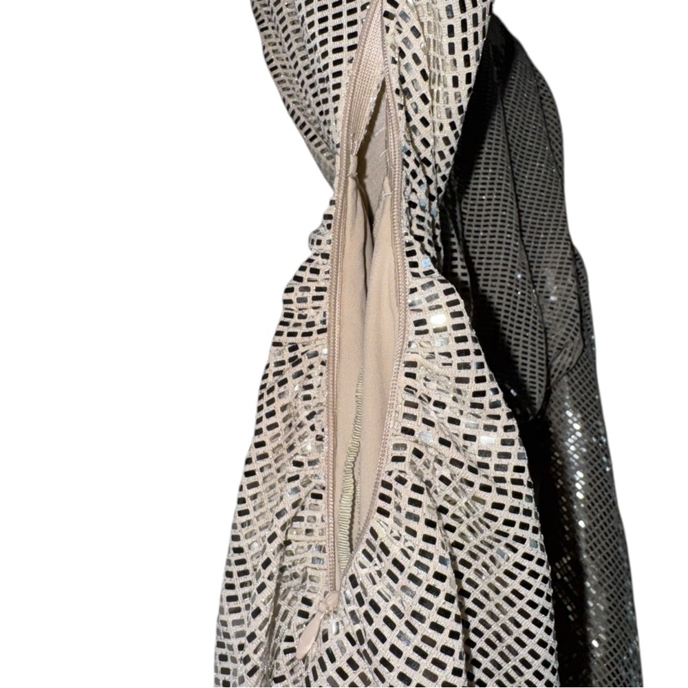 Line & Dot glow up mini sequined dress - Picture 6 of 8